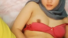 YENI Hijab Hobinya Ngocok