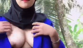 HIJAB Cantik SUka Eksib
