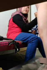 HIJAB Pembokat Doyan Nyepong.jpg