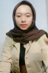 RENA JILBAB Pramuka Pamer Susu.jpg