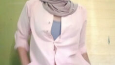 TUDUNG Karyawan Roti Omek Di Kontrakan.jpg