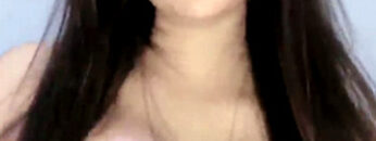 MELODI Pamer Susu Montok.jpg