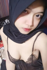 Si HIJAB IMUT Hoby Ngocok.jpg
