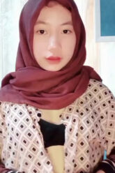 HIJAB Pelajar Hobinya Ngocok.jpg