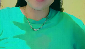 NAURA Gadis Desa Belajar Live.jpg