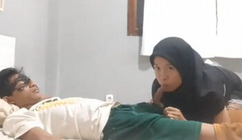 SLAVA Hijab Ngewe.jpg