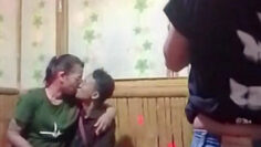 RIRIN PUREL Di Sososr Pelanggan.jpg